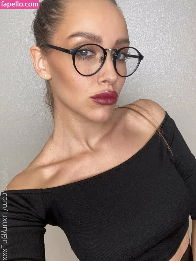 Kristina Ho Onlyfans Photo Gallery 