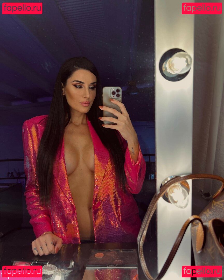 Valentina Vignali / ValentinaVignal / valentinavignali Onlyfans Photo Gallery 