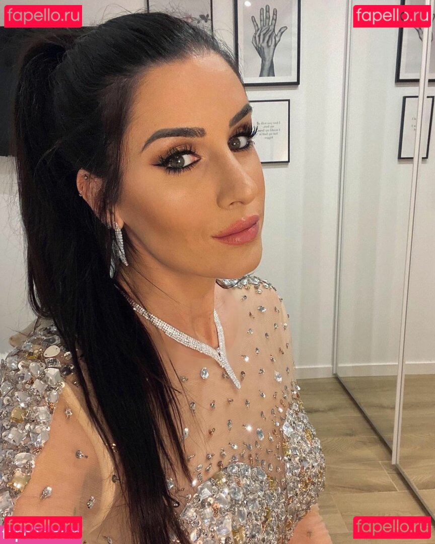 Valentina Vignali / ValentinaVignal / valentinavignali Onlyfans Photo Gallery 