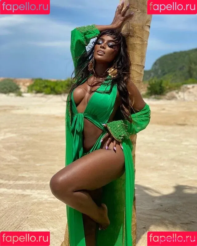 Amara La Negra Onlyfans Photo Gallery 