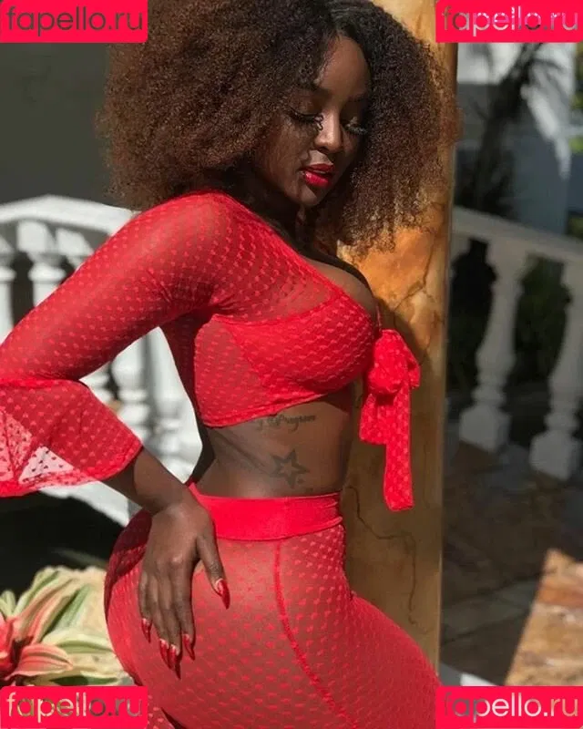Amara La Negra Onlyfans Photo Gallery 