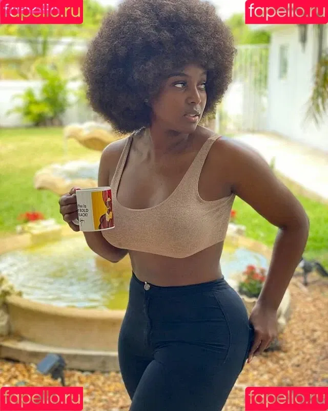 Amara La Negra Onlyfans Photo Gallery 