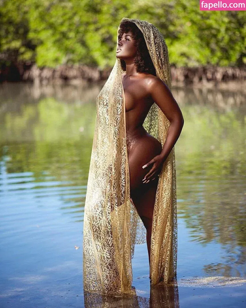 Amara La Negra Onlyfans Photo Gallery 