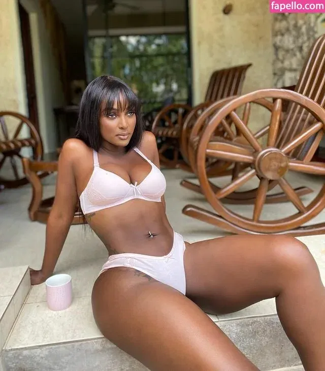 Amara La Negra Onlyfans Photo Gallery 