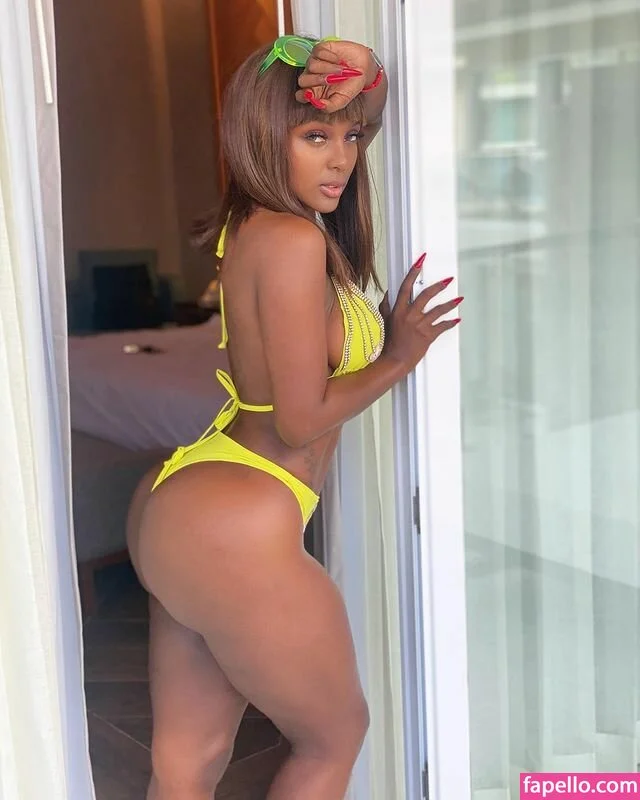 Amara La Negra Onlyfans Photo Gallery 