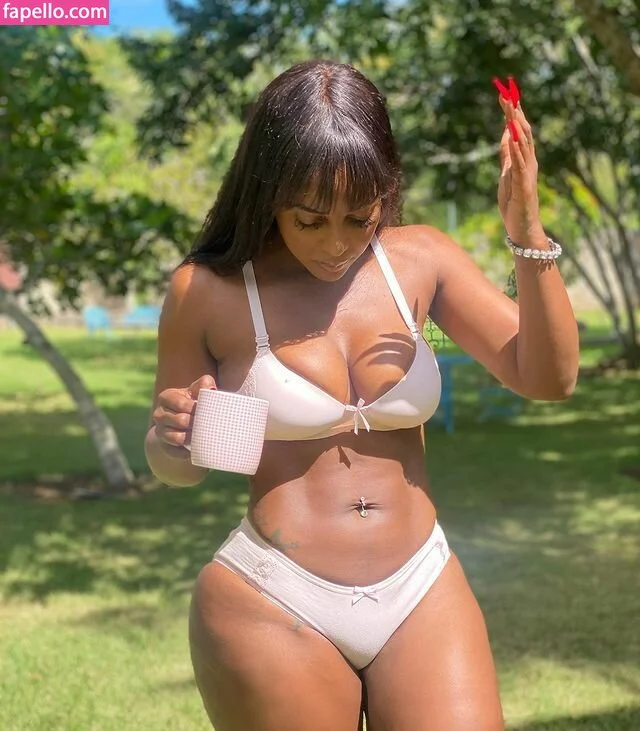 Amara La Negra Onlyfans Photo Gallery 