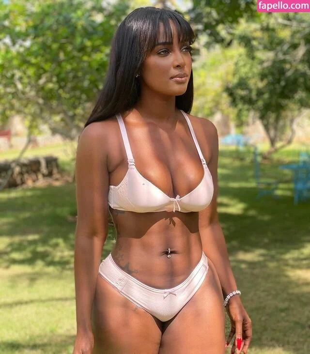 Amara La Negra Onlyfans Photo Gallery 