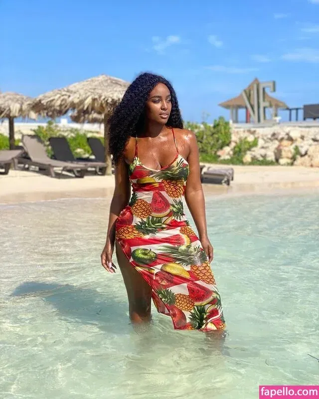 Amara La Negra Onlyfans Photo Gallery 