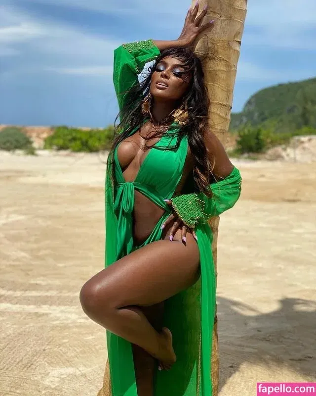 Amara La Negra Onlyfans Photo Gallery 