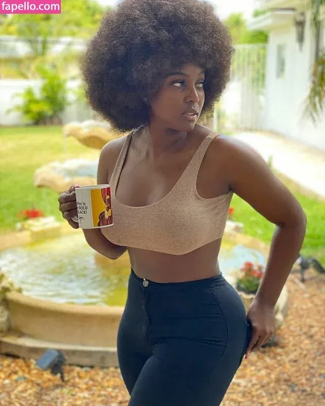 Amara La Negra Onlyfans Photo Gallery 