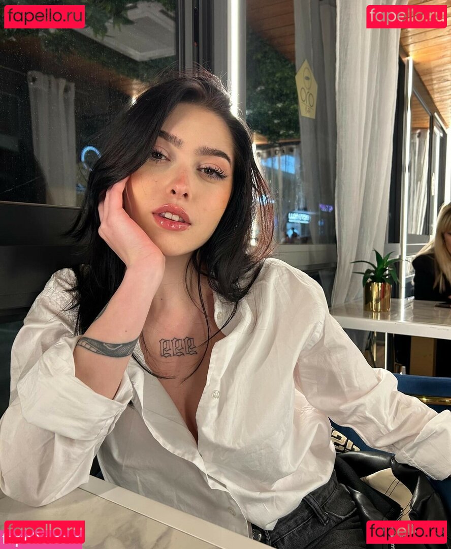 CDorelfi / Claudia Dorelfi / claudia.dorelfii Onlyfans Photo Gallery 