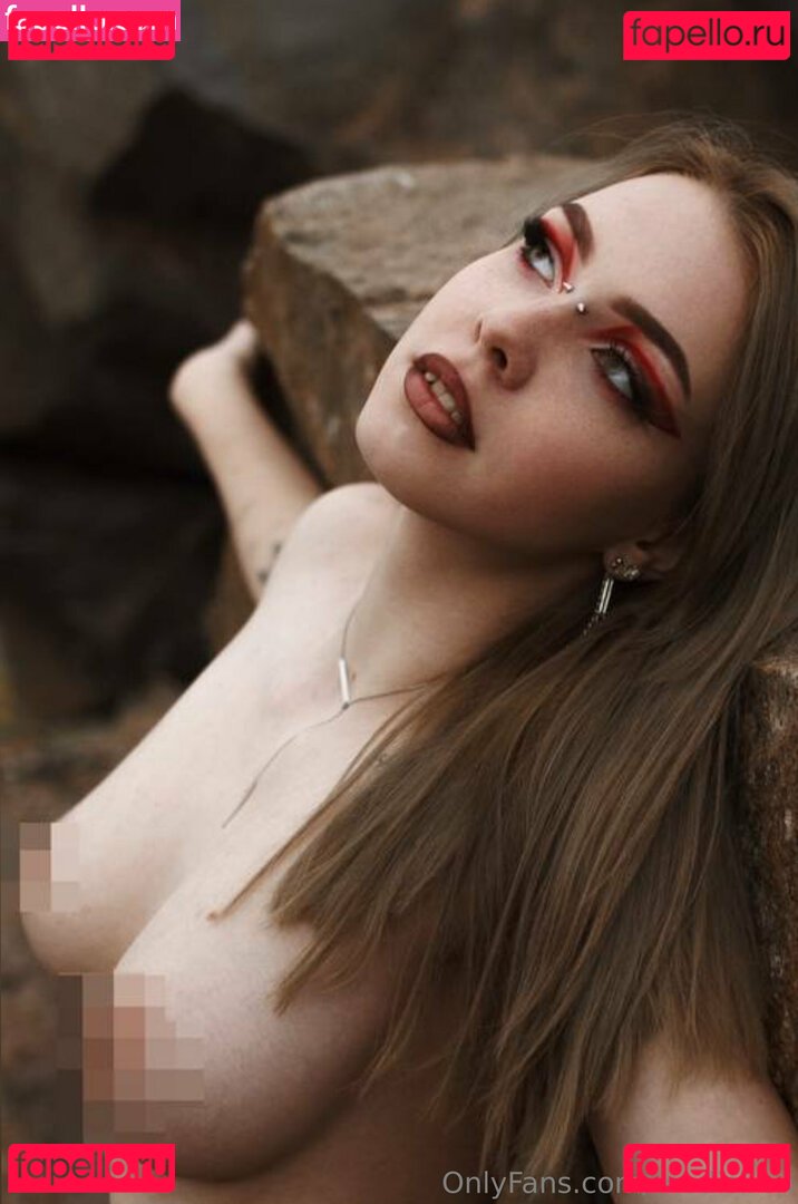 medisiren Onlyfans Photo Gallery 