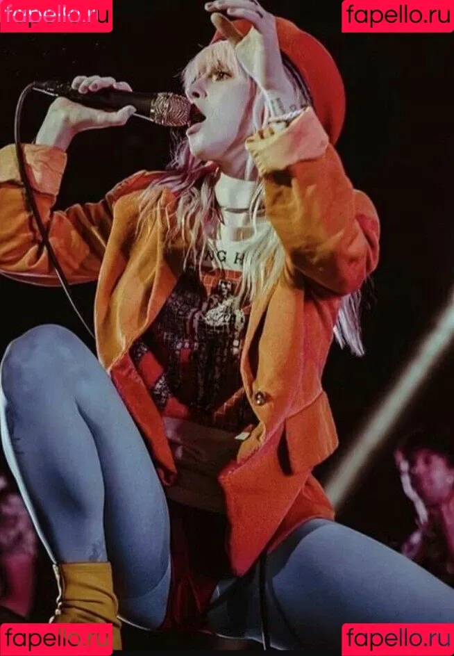 Hayley Williams Onlyfans Photo Gallery 