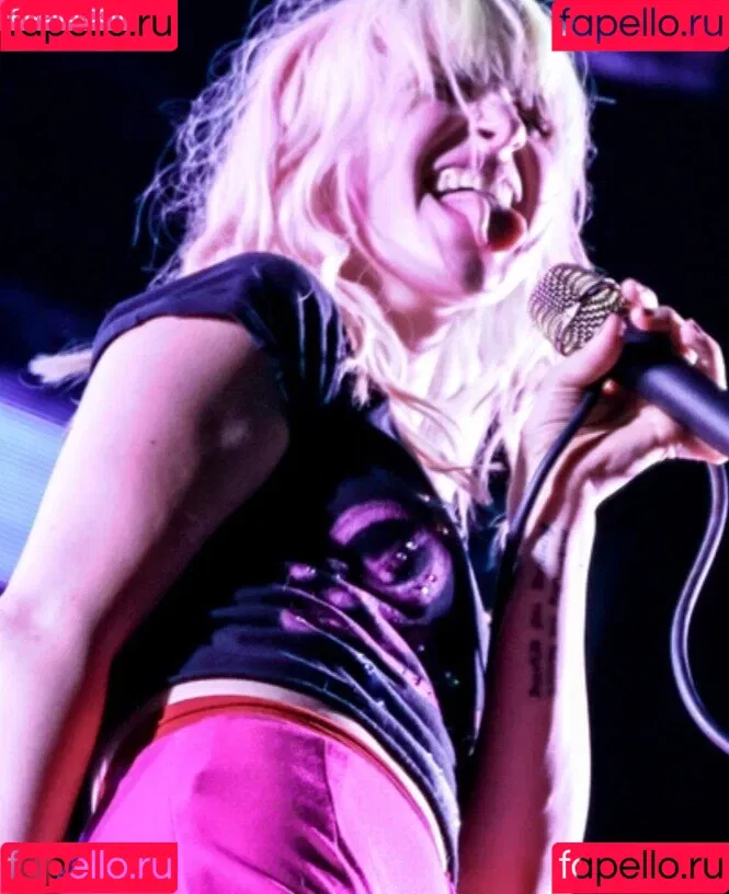 Hayley Williams Onlyfans Photo Gallery 