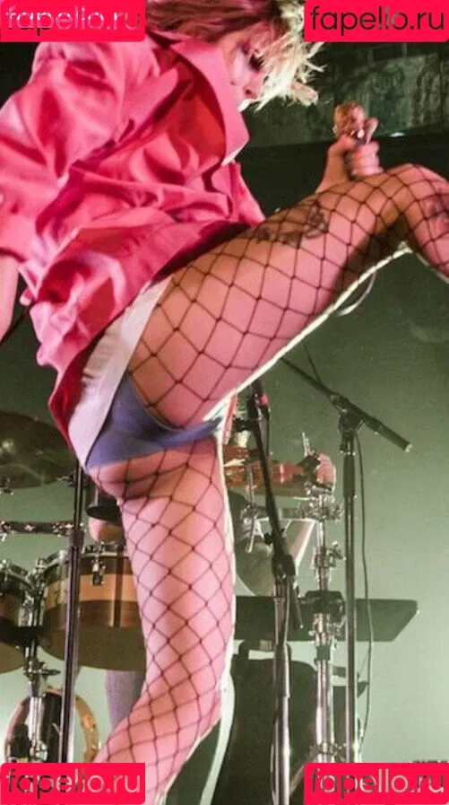 Hayley Williams Onlyfans Photo Gallery 