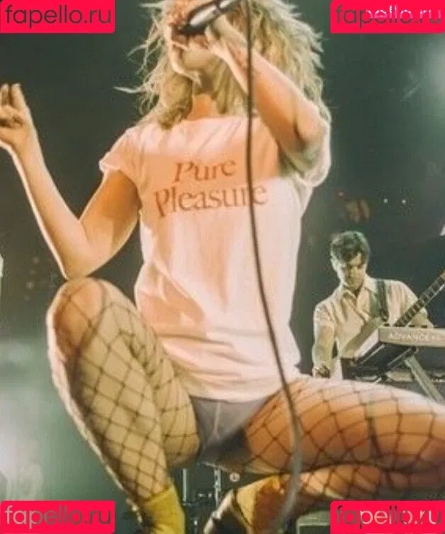 Hayley Williams Onlyfans Photo Gallery 