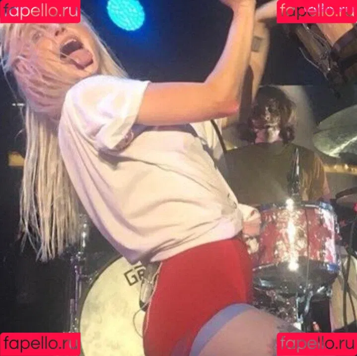 Hayley Williams Onlyfans Photo Gallery 