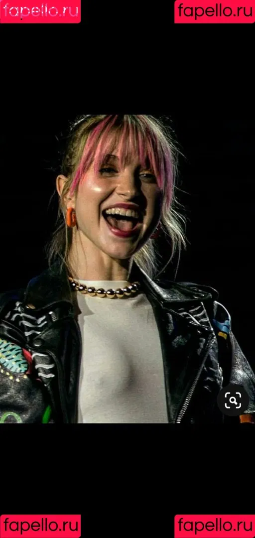 Hayley Williams Onlyfans Photo Gallery 