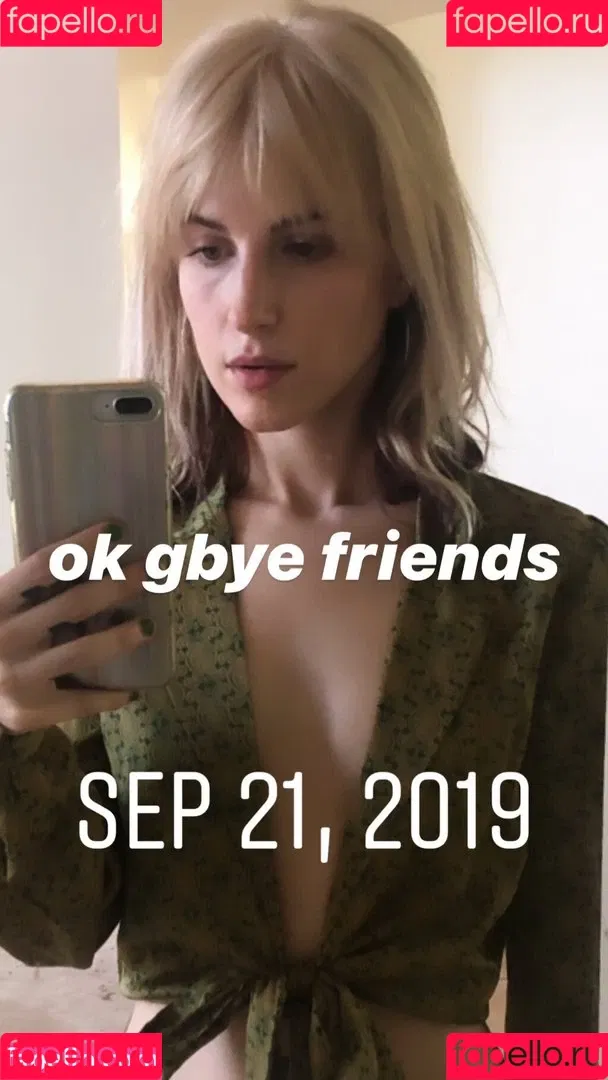 Hayley Williams Onlyfans Photo Gallery 