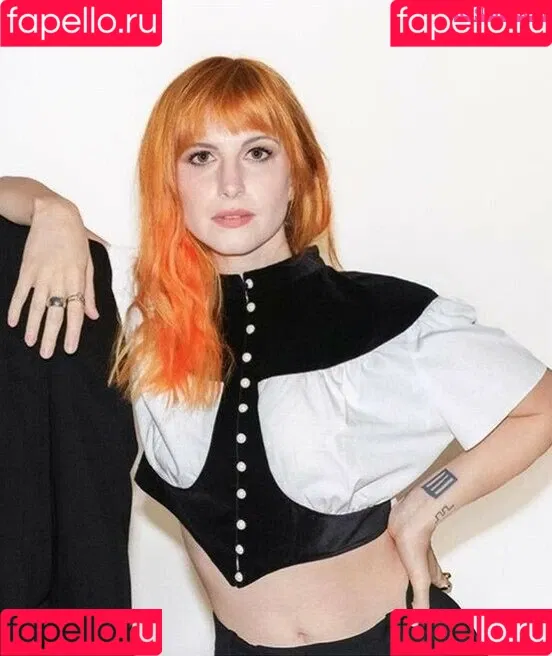 Hayley Williams Onlyfans Photo Gallery 