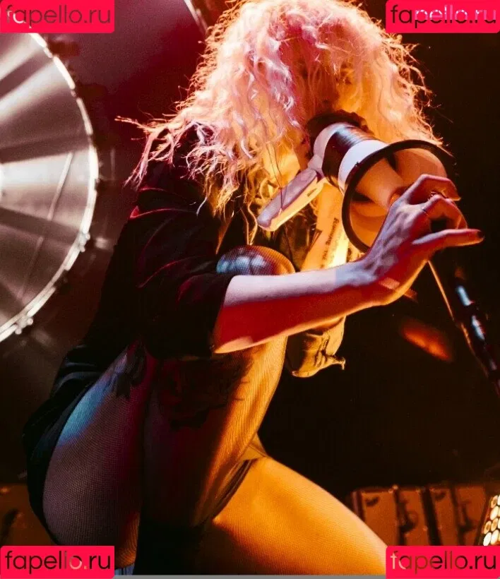 Hayley Williams Onlyfans Photo Gallery 