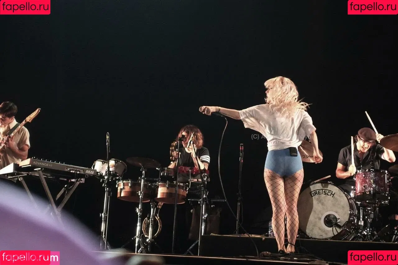 Hayley Williams Onlyfans Photo Gallery 