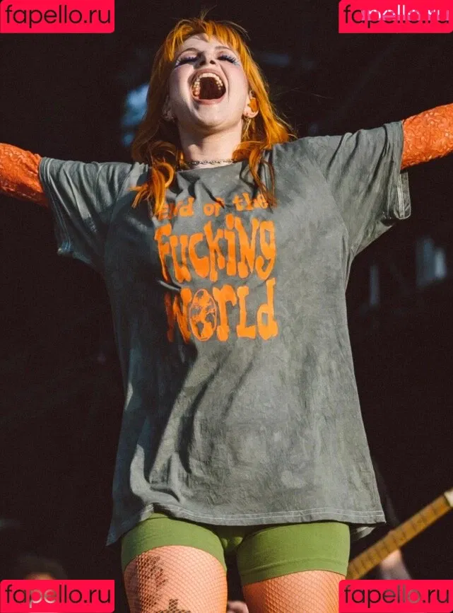 Hayley Williams Onlyfans Photo Gallery 