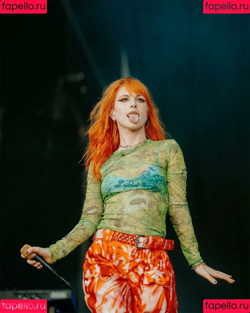 Hayley Williams Onlyfans Photo Gallery 