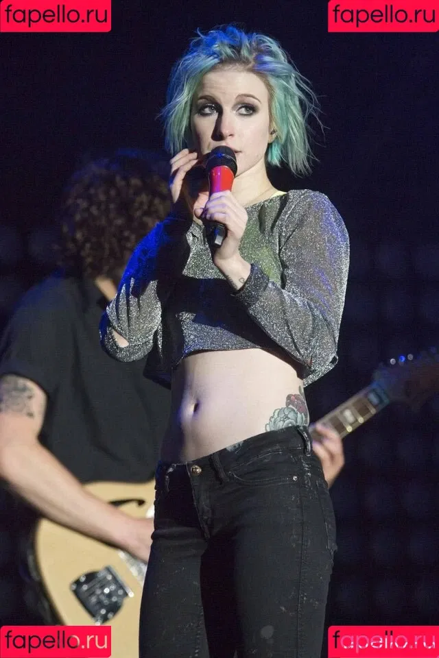 Hayley Williams Onlyfans Photo Gallery 