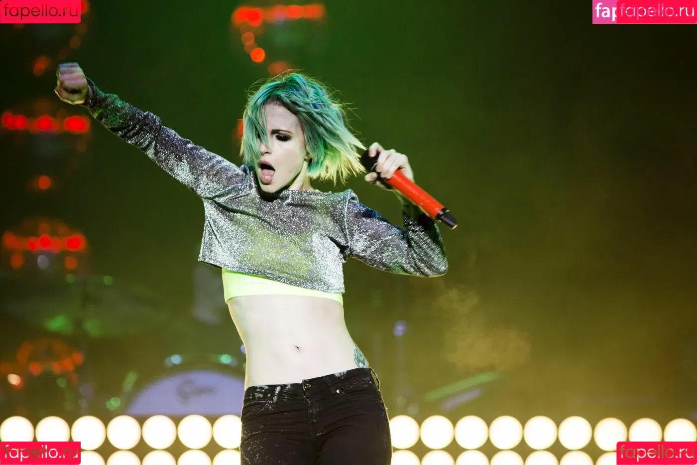Hayley Williams Onlyfans Photo Gallery 