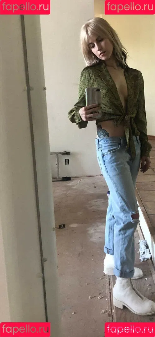 Hayley Williams Onlyfans Photo Gallery 
