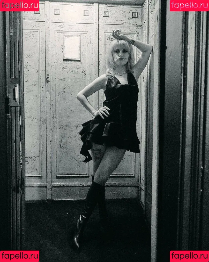 Hayley Williams Onlyfans Photo Gallery 