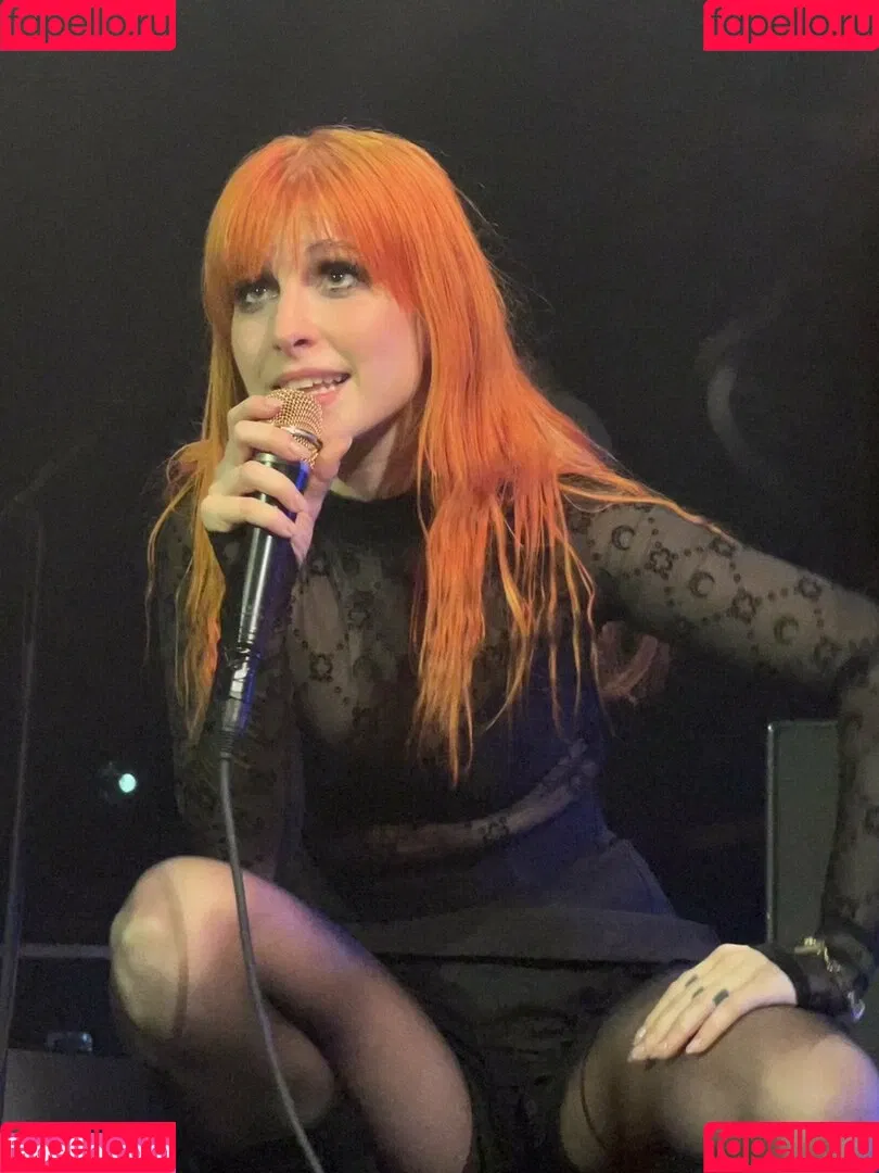 Hayley Williams Onlyfans Photo Gallery 