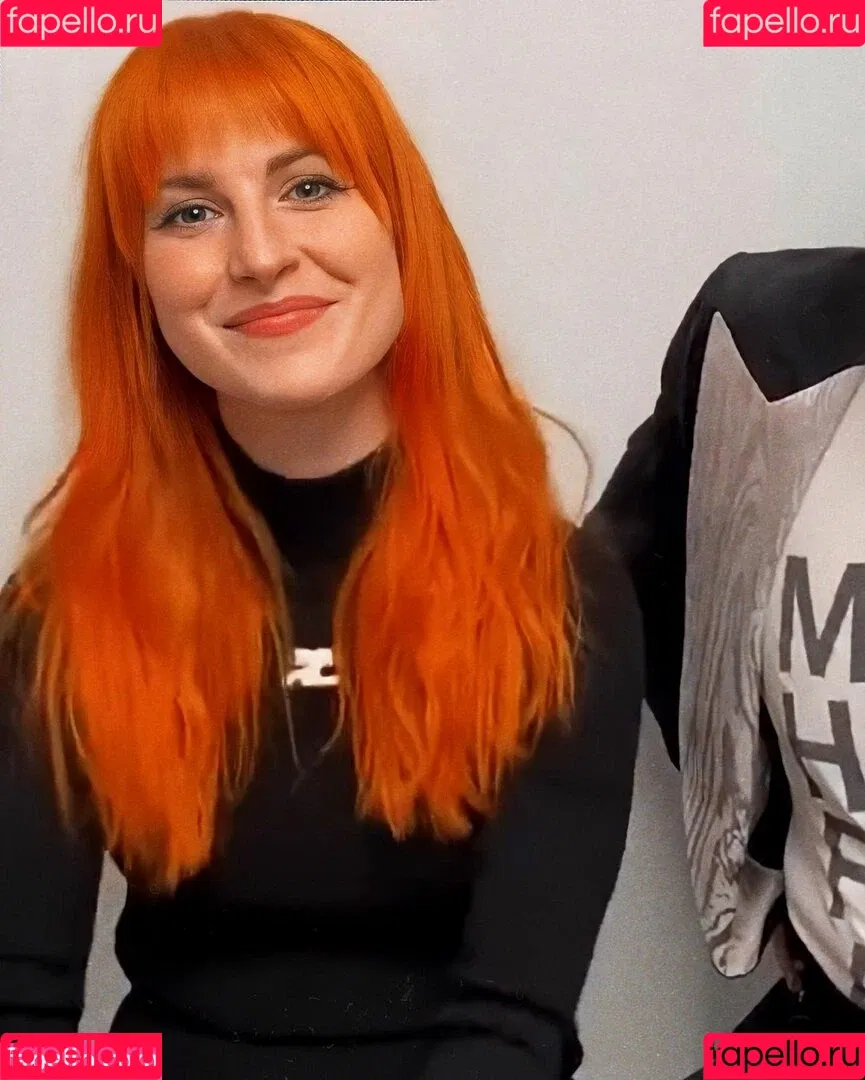 Hayley Williams Onlyfans Photo Gallery 