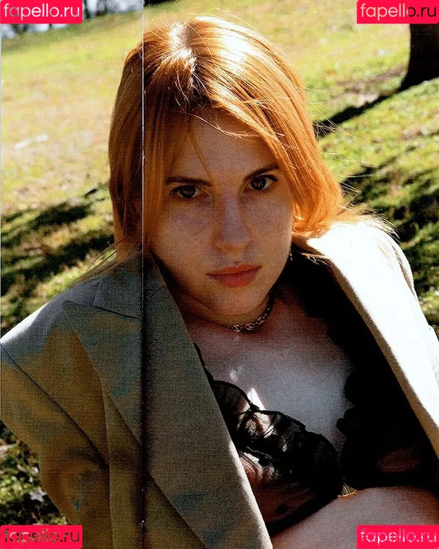 Hayley Williams Onlyfans Photo Gallery 