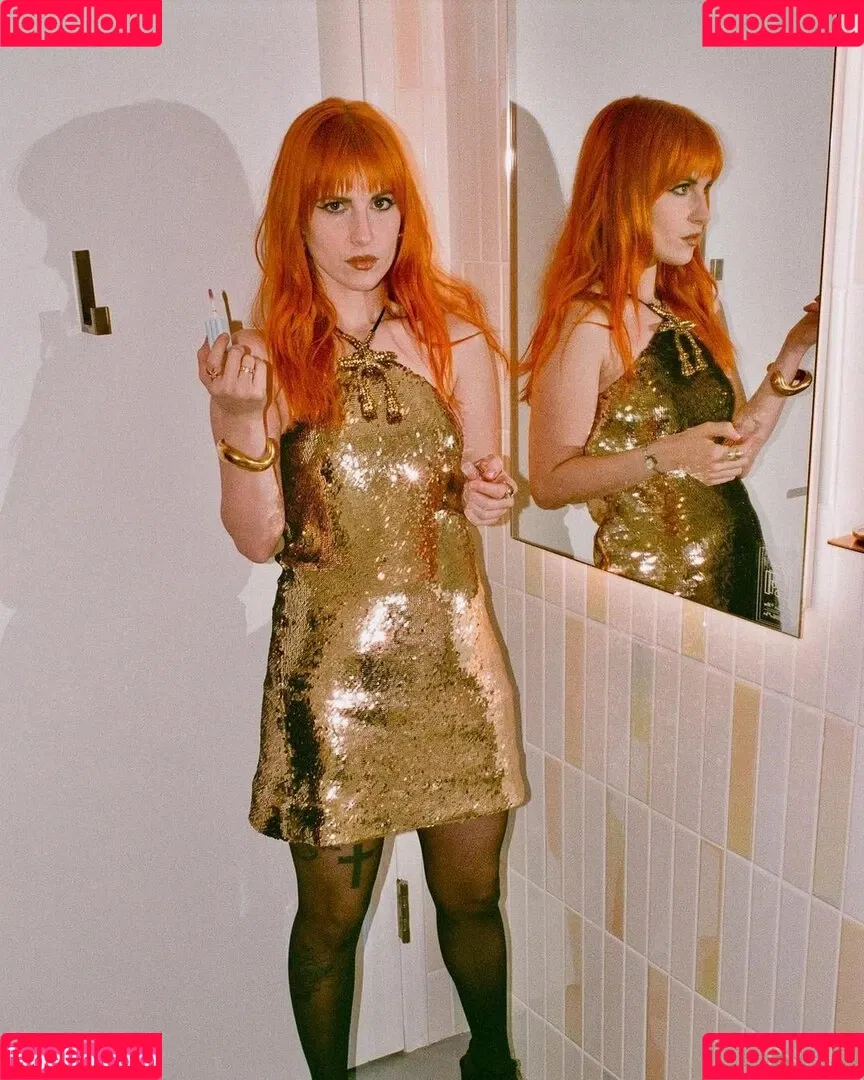 Hayley Williams Onlyfans Photo Gallery 
