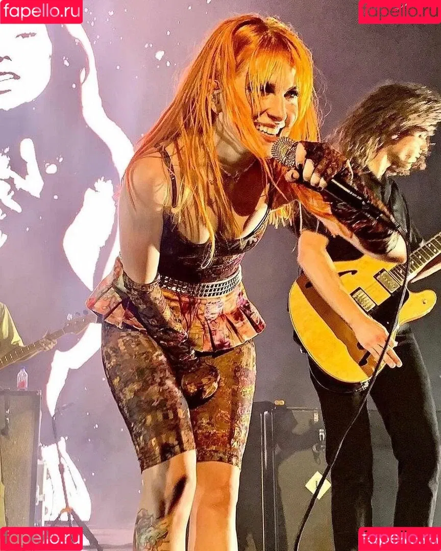 Hayley Williams Onlyfans Photo Gallery 