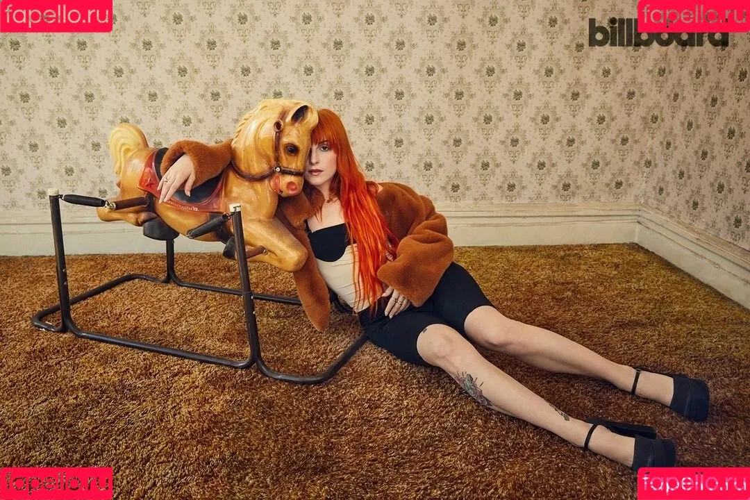 Hayley Williams Onlyfans Photo Gallery 
