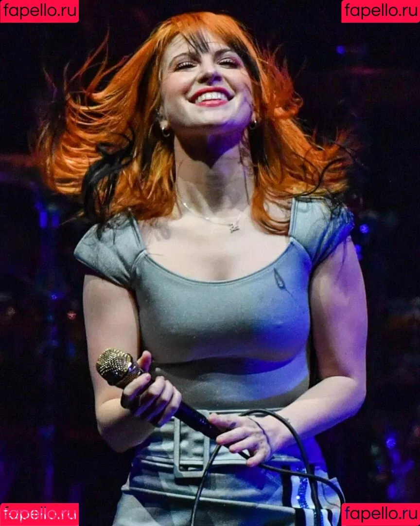 Hayley Williams Onlyfans Photo Gallery 