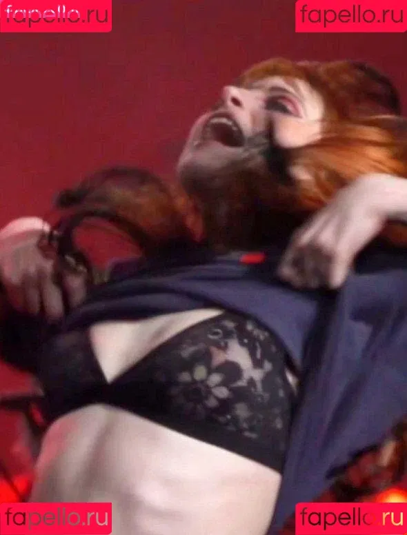 Hayley Williams Onlyfans Photo Gallery 
