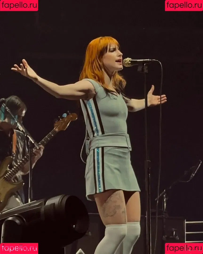 Hayley Williams Onlyfans Photo Gallery 
