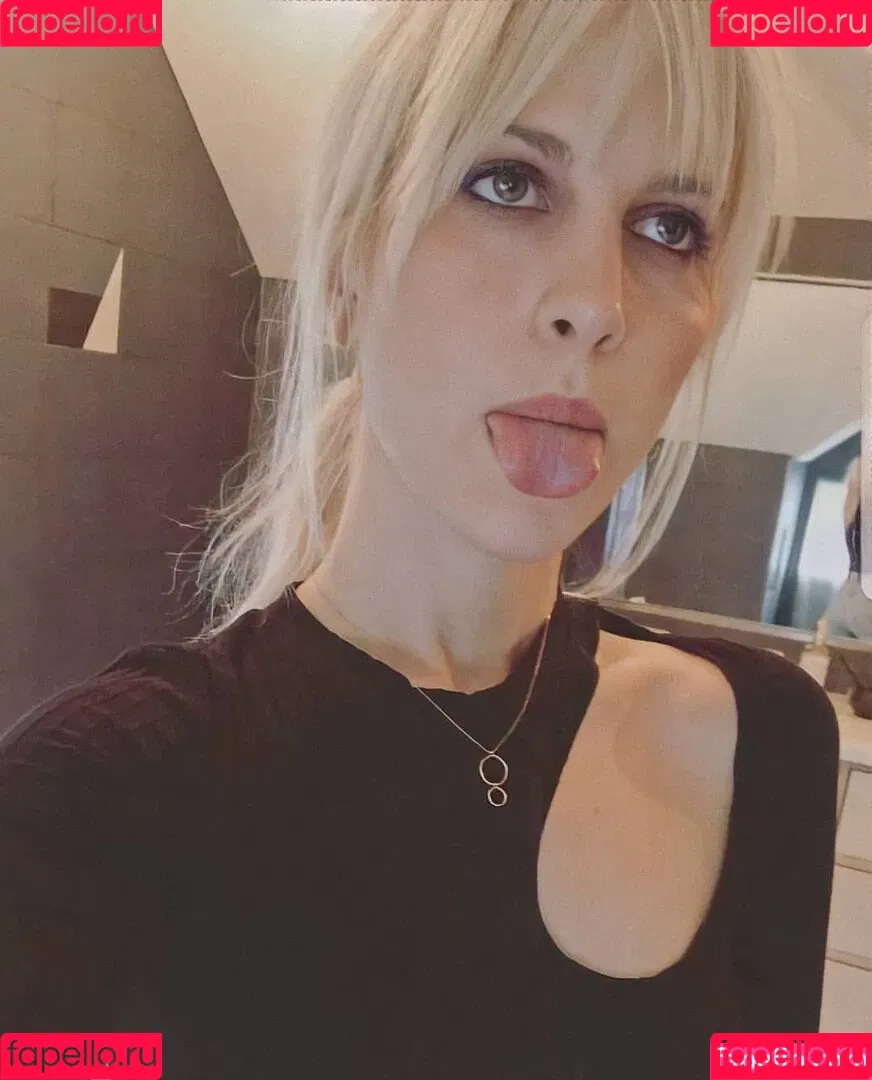 Hayley Williams Onlyfans Photo Gallery 