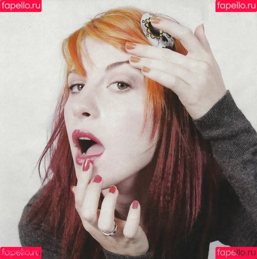 Hayley Williams Onlyfans Photo Gallery 