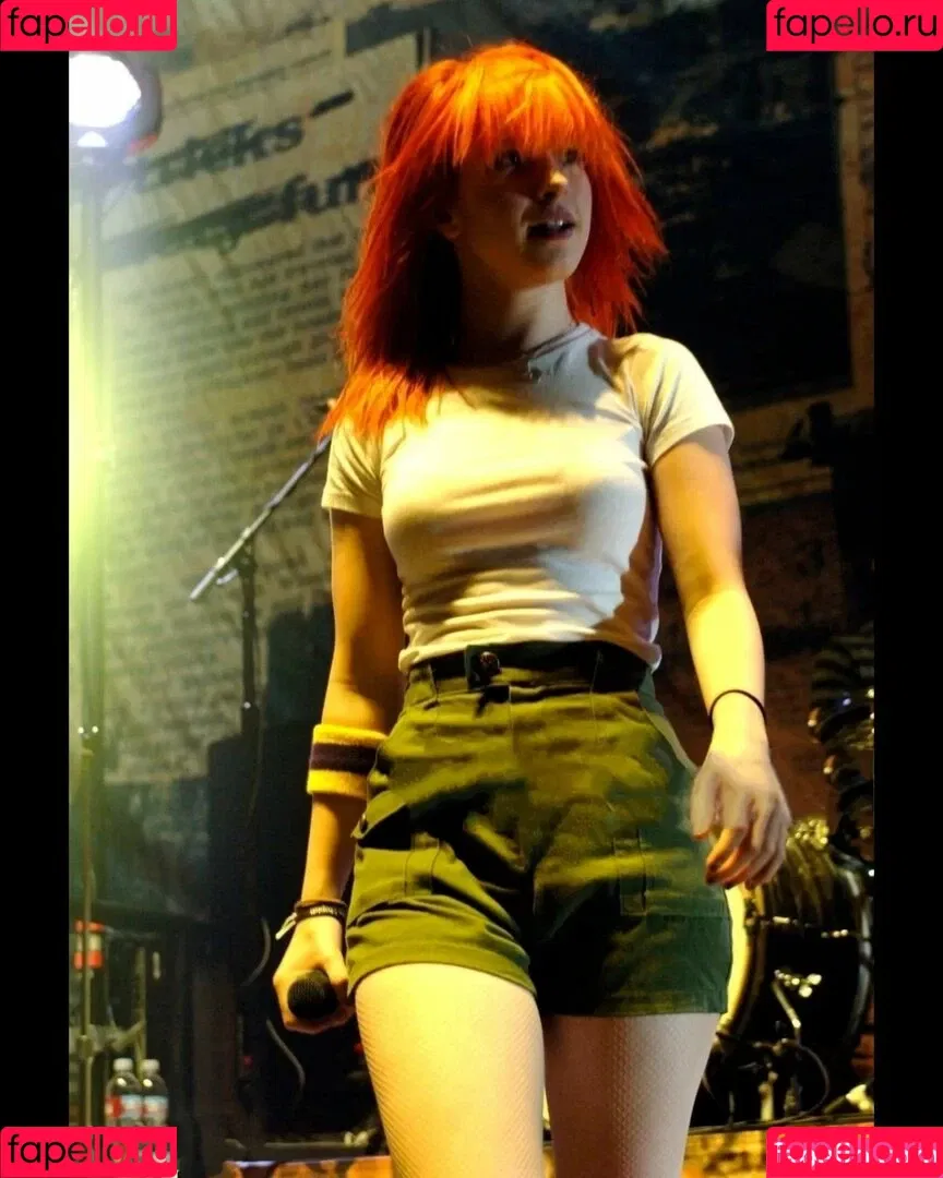 Hayley Williams Onlyfans Photo Gallery 