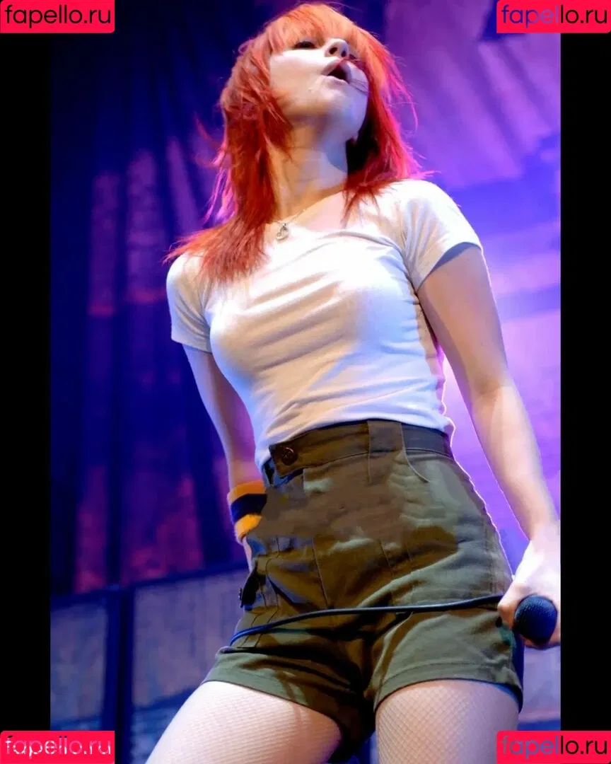 Hayley Williams Onlyfans Photo Gallery 