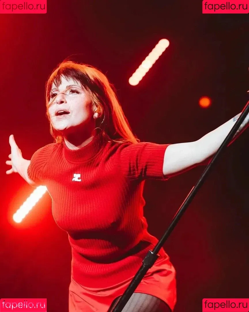 Hayley Williams Onlyfans Photo Gallery 