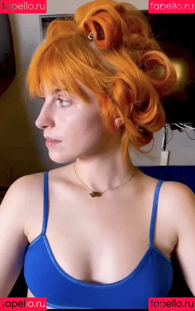 Hayley Williams Onlyfans Photo Gallery 