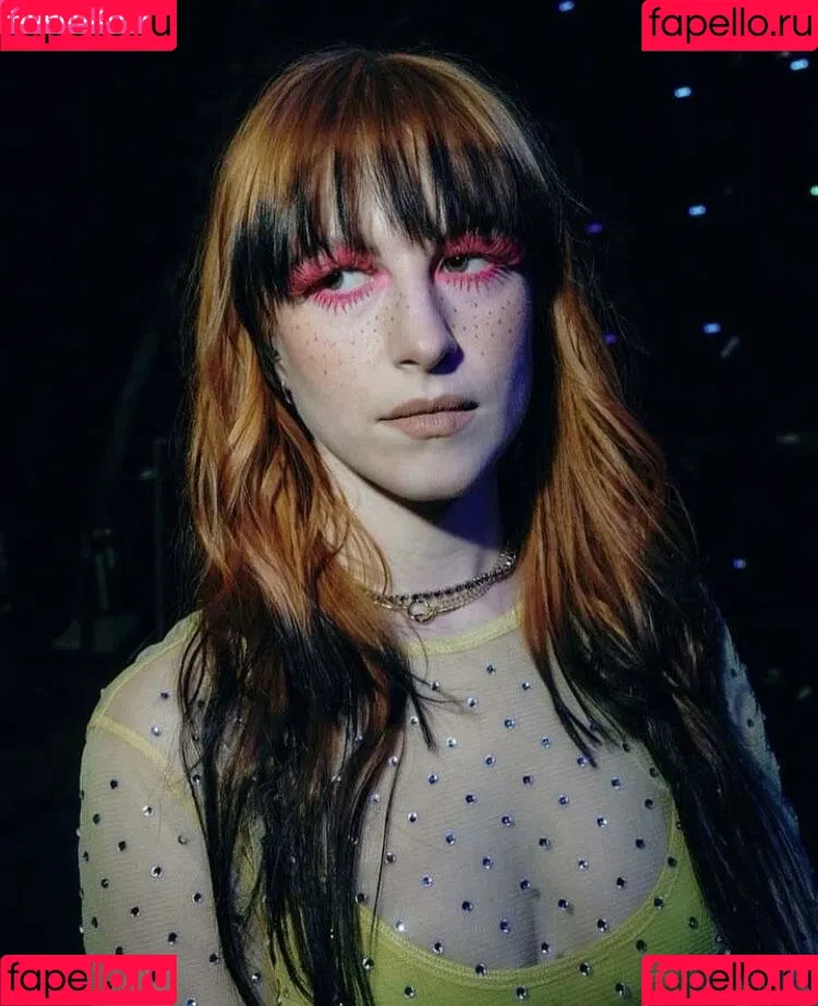 Hayley Williams Onlyfans Photo Gallery 