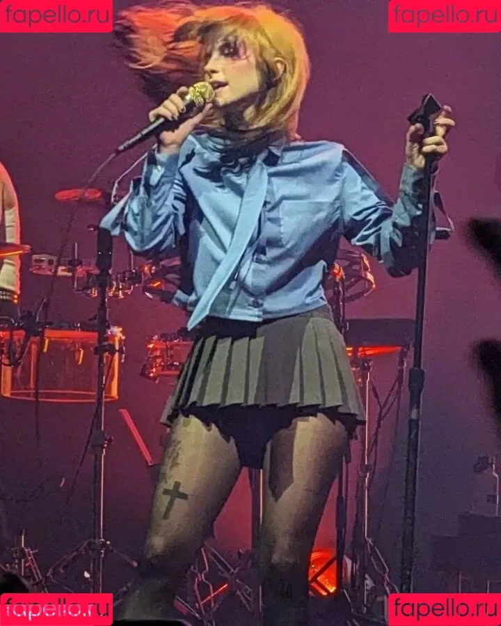 Hayley Williams Onlyfans Photo Gallery 