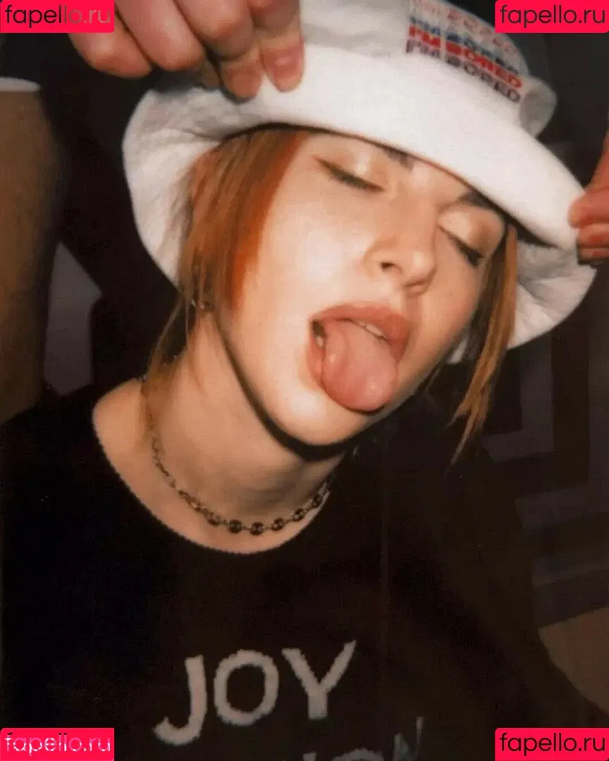 Hayley Williams Onlyfans Photo Gallery 